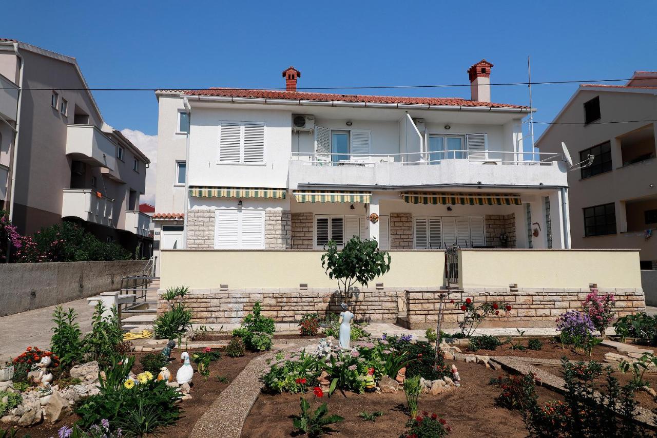 Apartments Katra Novalja Exterior photo